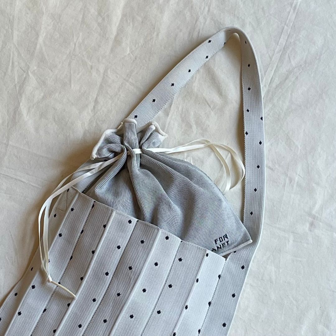 Knitty / Dot / White