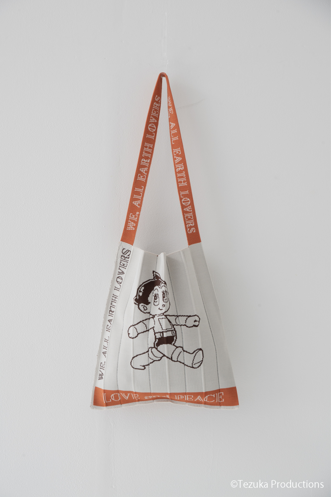 Knitty Astro Boy Beige
