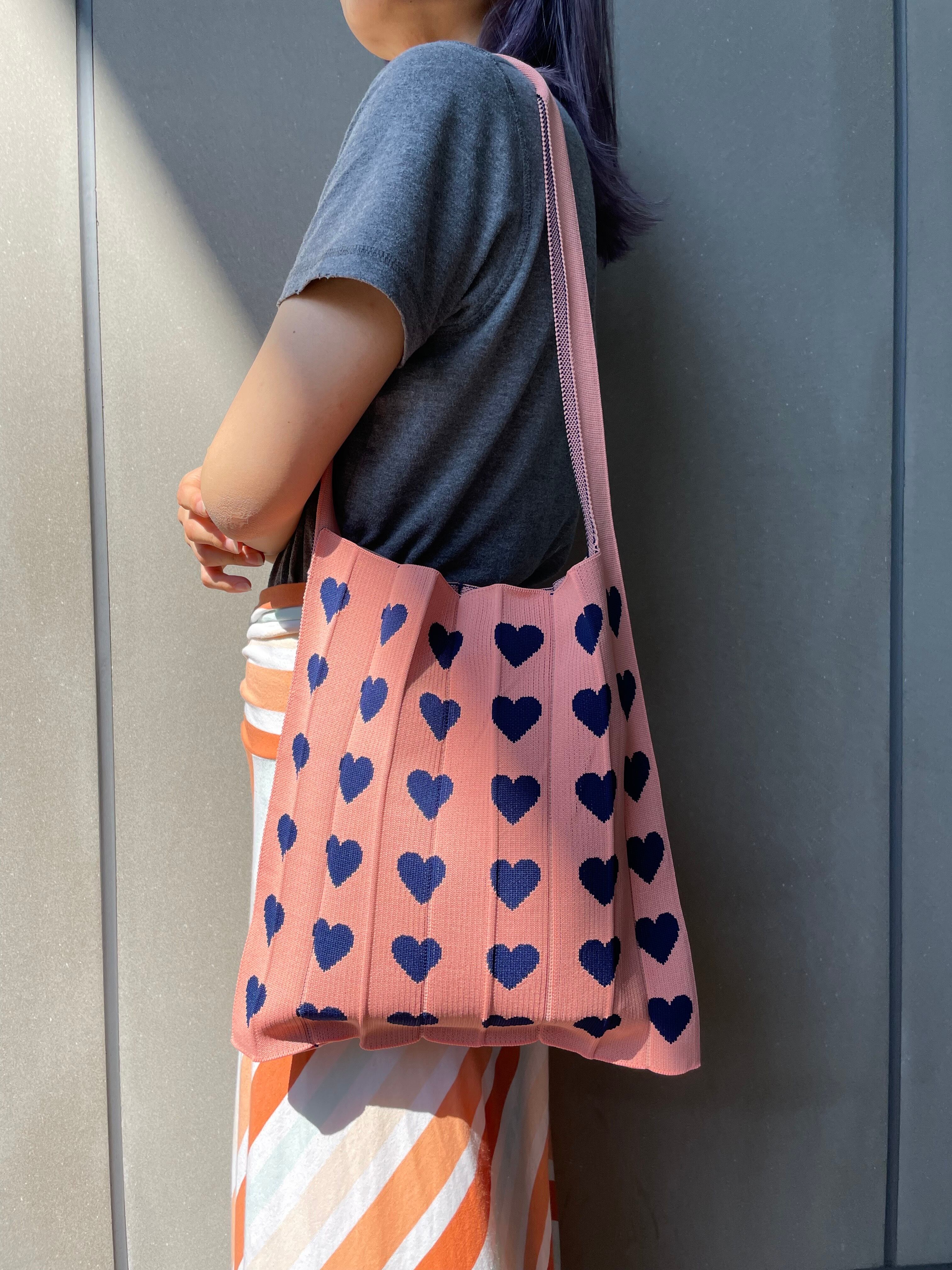 Knitty / Heart / Coral