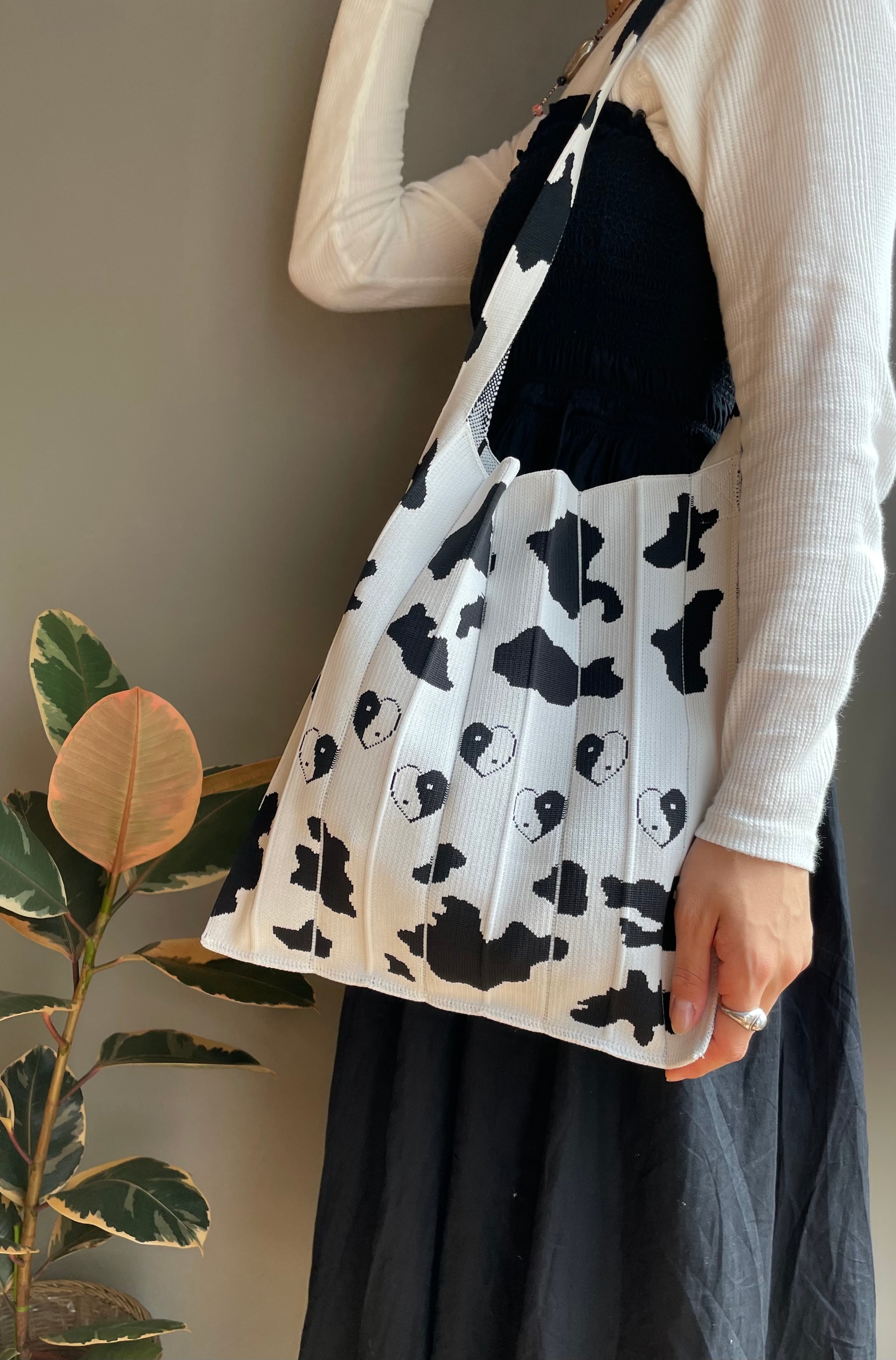 Knitty / Cow / White