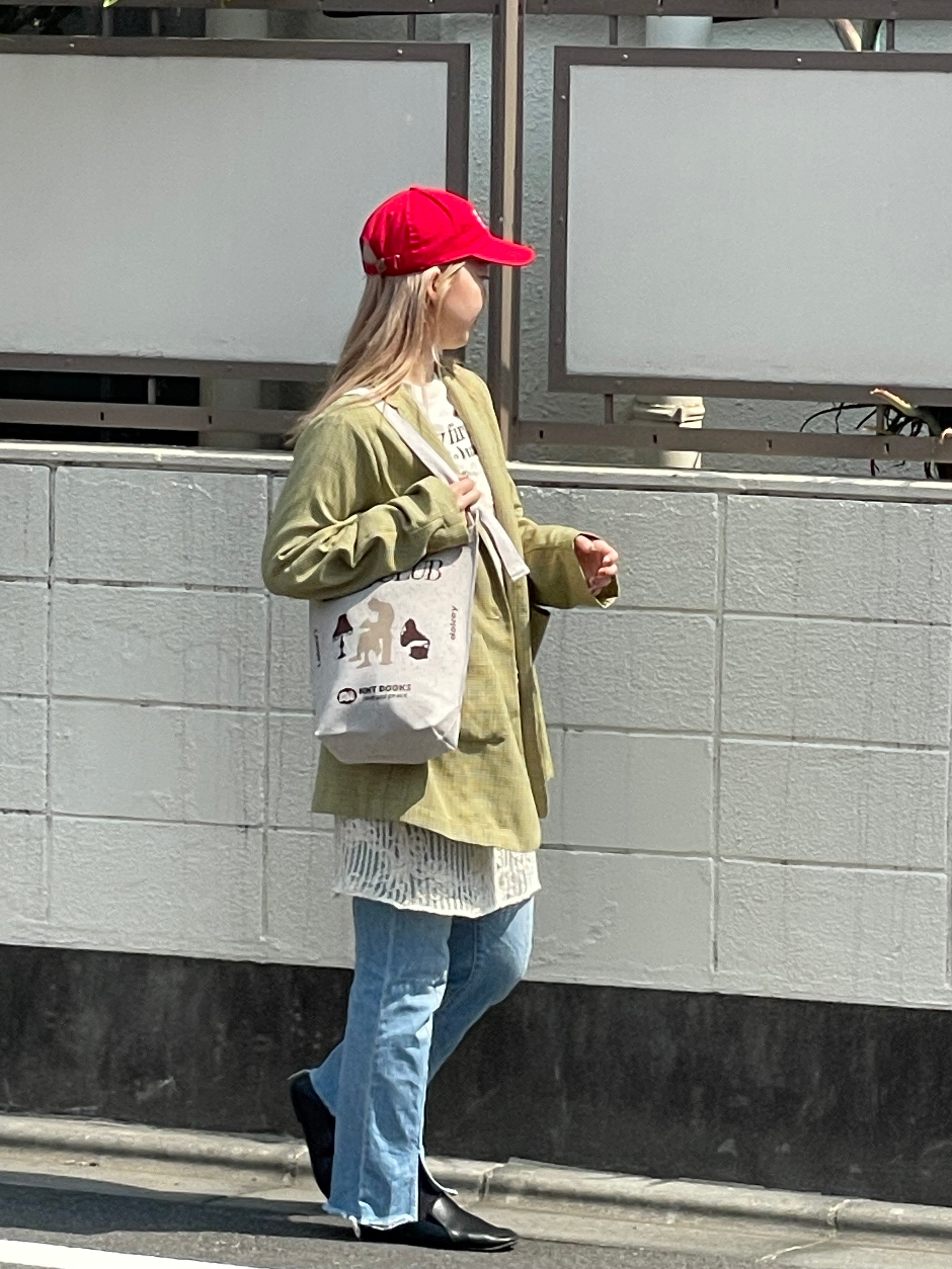 Fourty / Empathy / Beige
