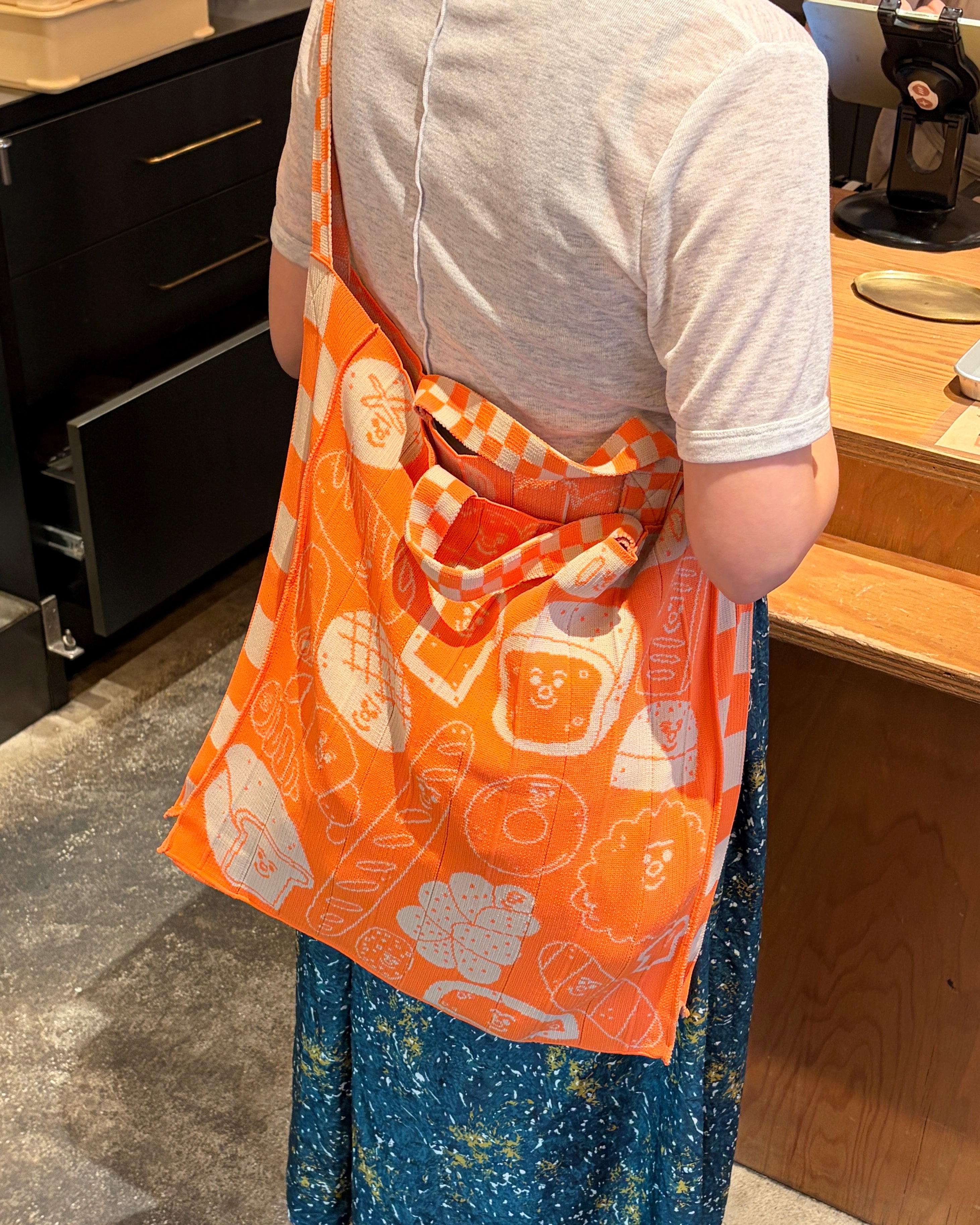 Mam Tess Smith-Roberts Orange