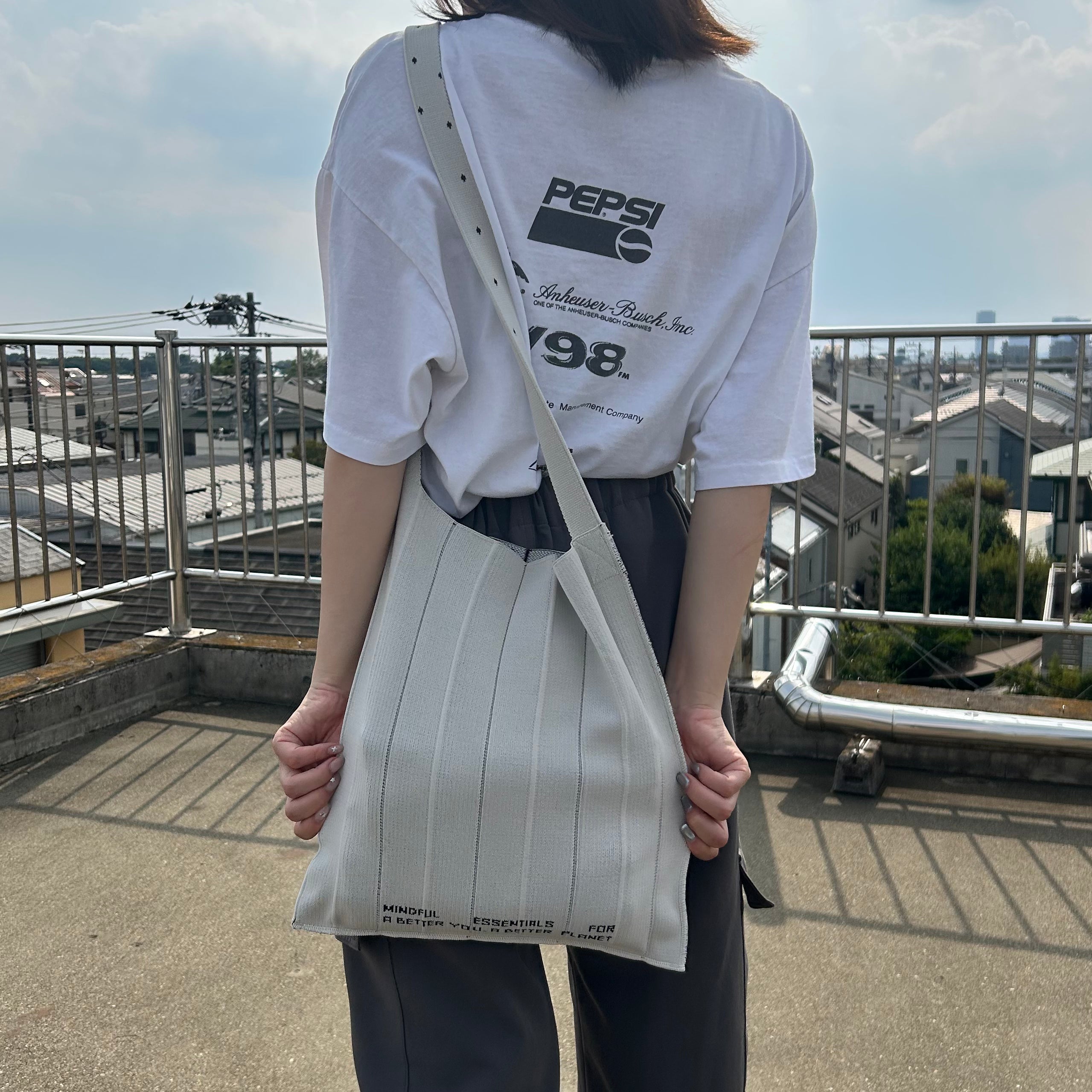 Knitty / Dot / White