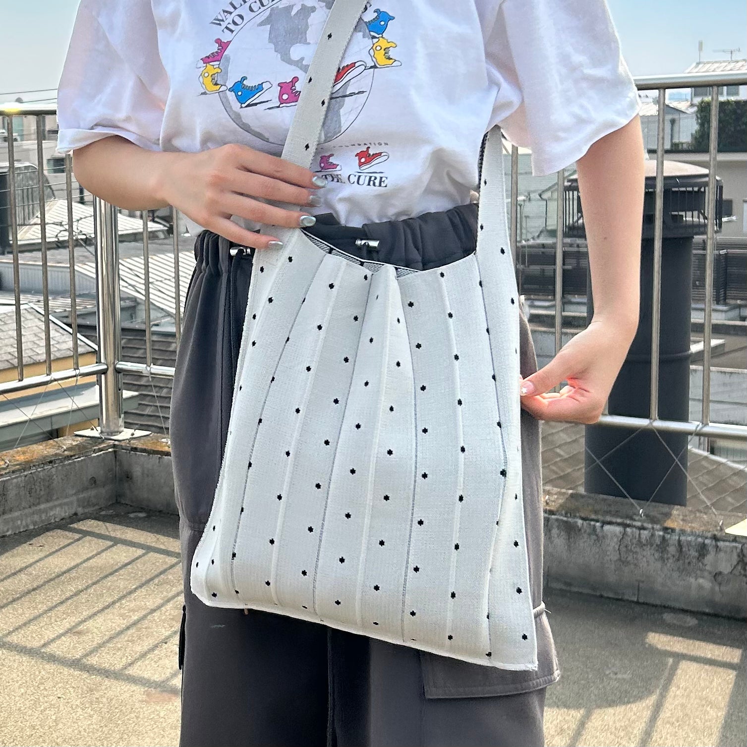 Knitty / Dot / White