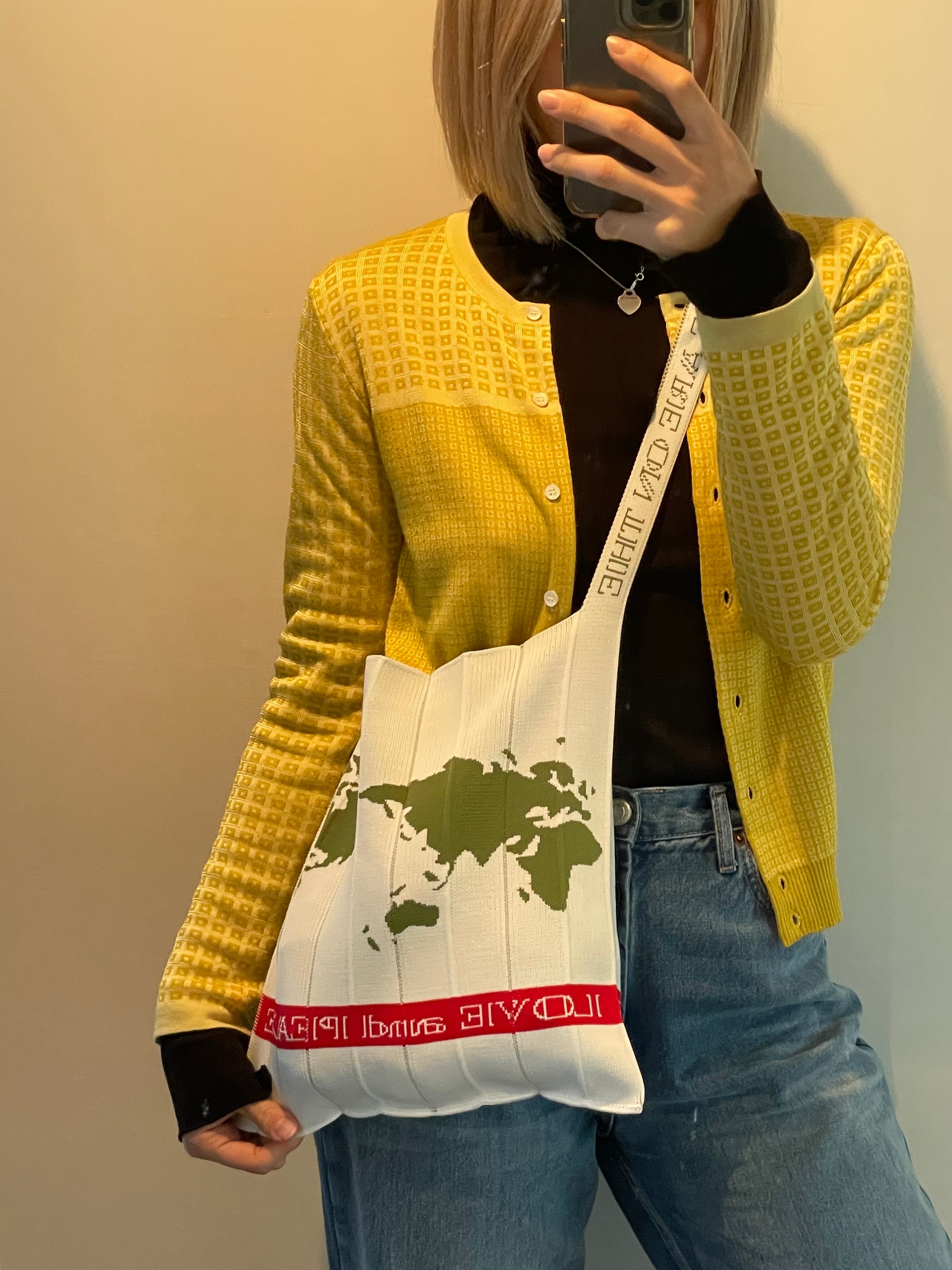 Knitty / World / Ivory