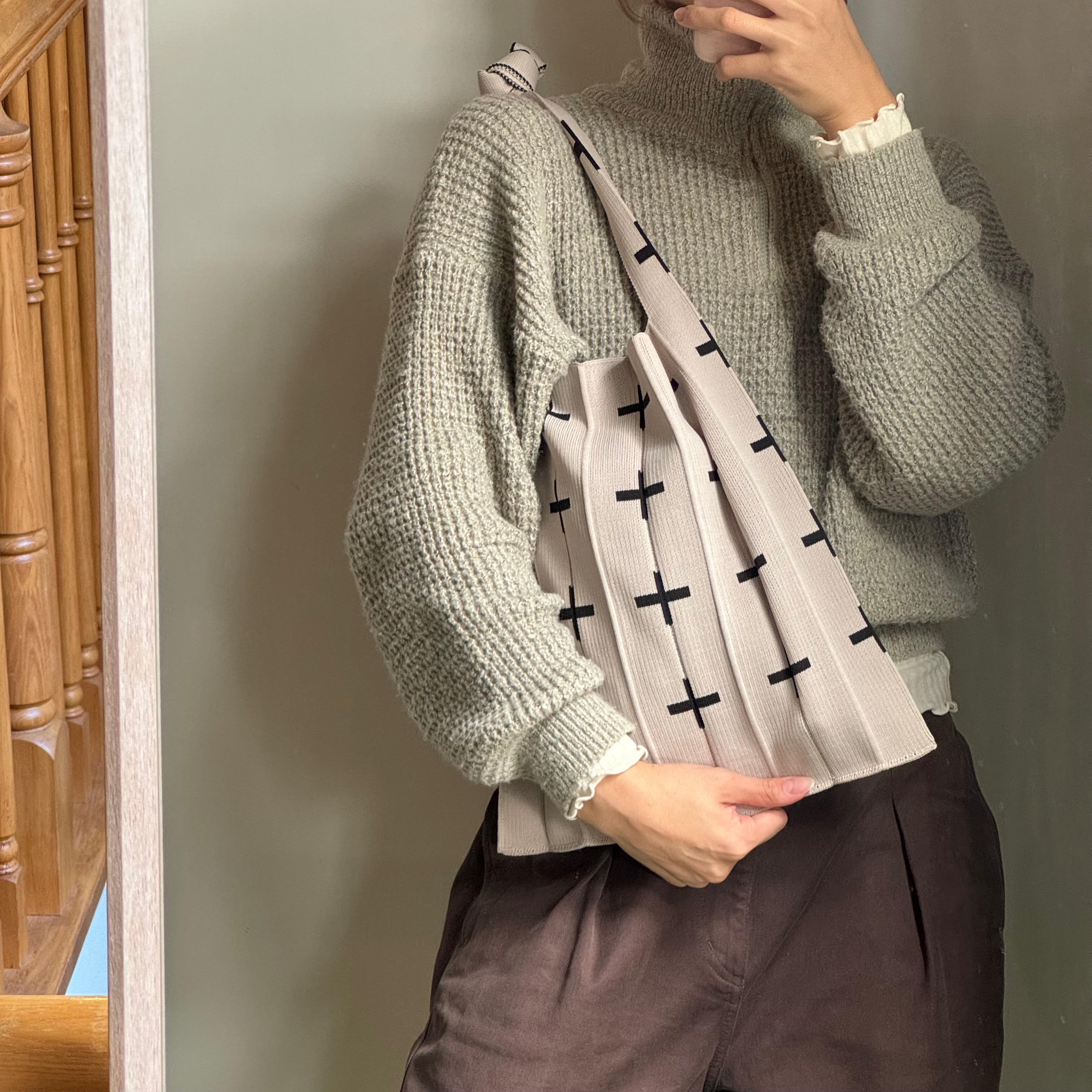 Knitty / Cross / Beige