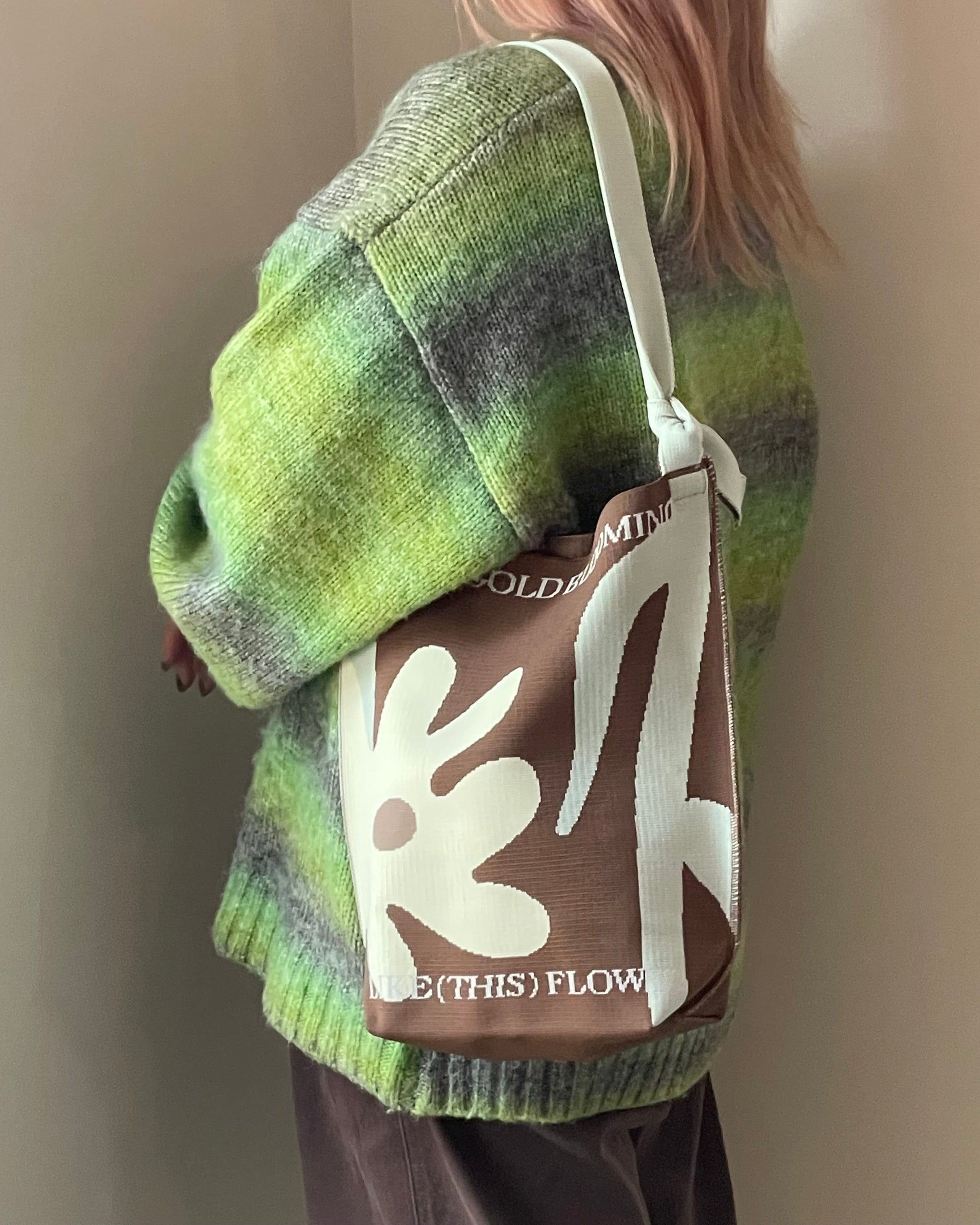 Fourty / Flower / Brown