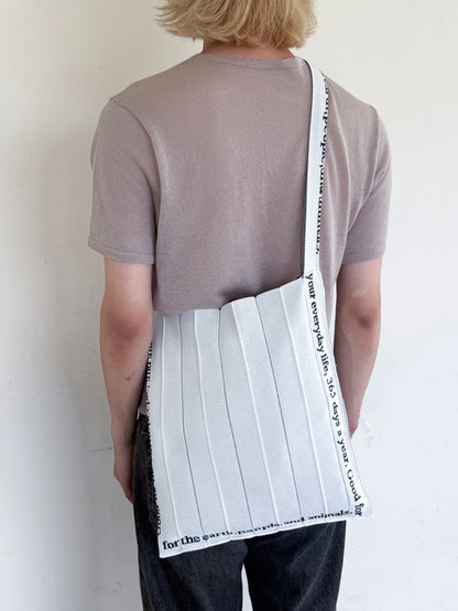 Knitty Anthem White