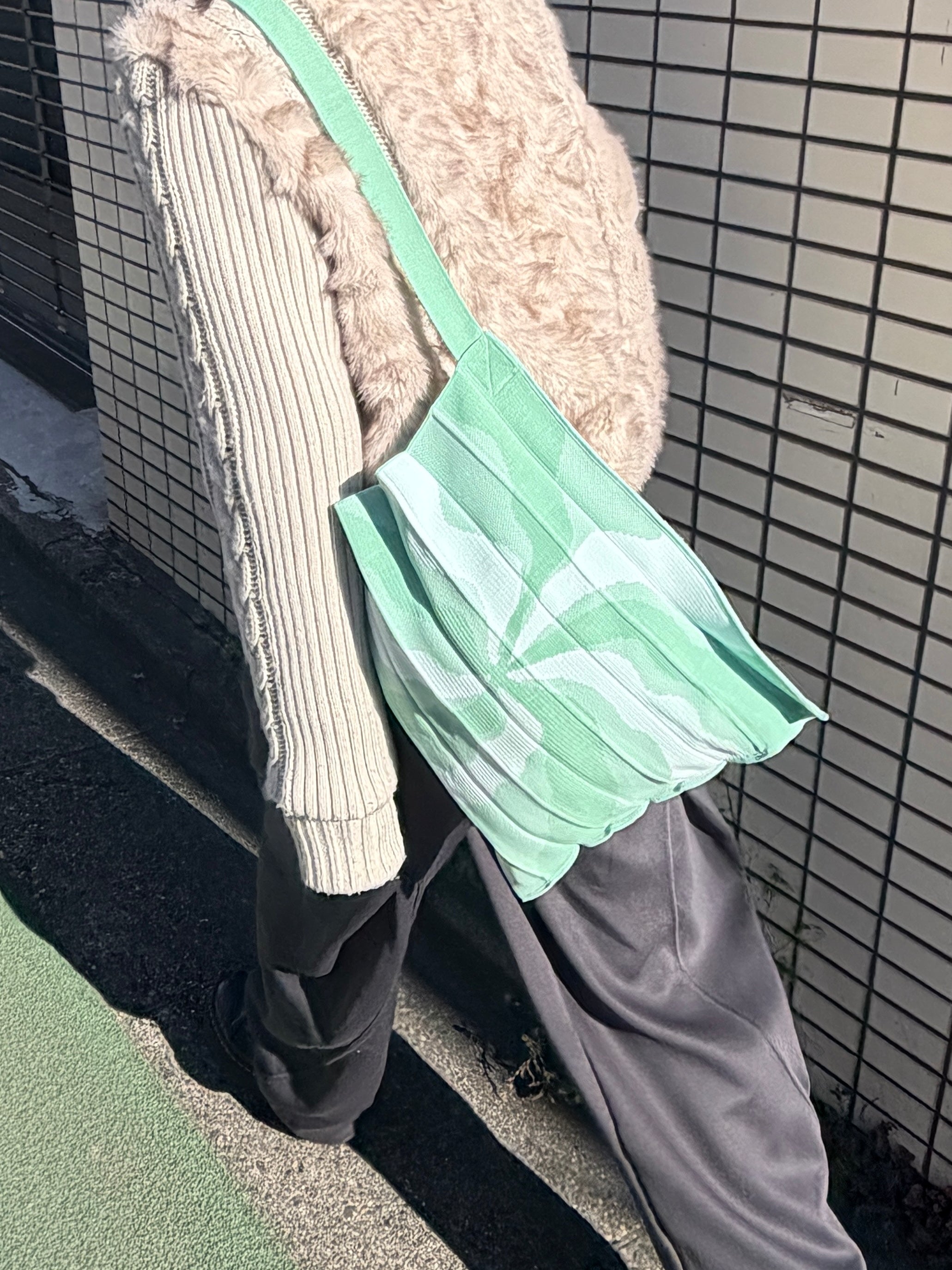 Knitty / Flare / Green