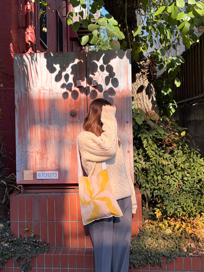 Knitty / Flare / Yellow