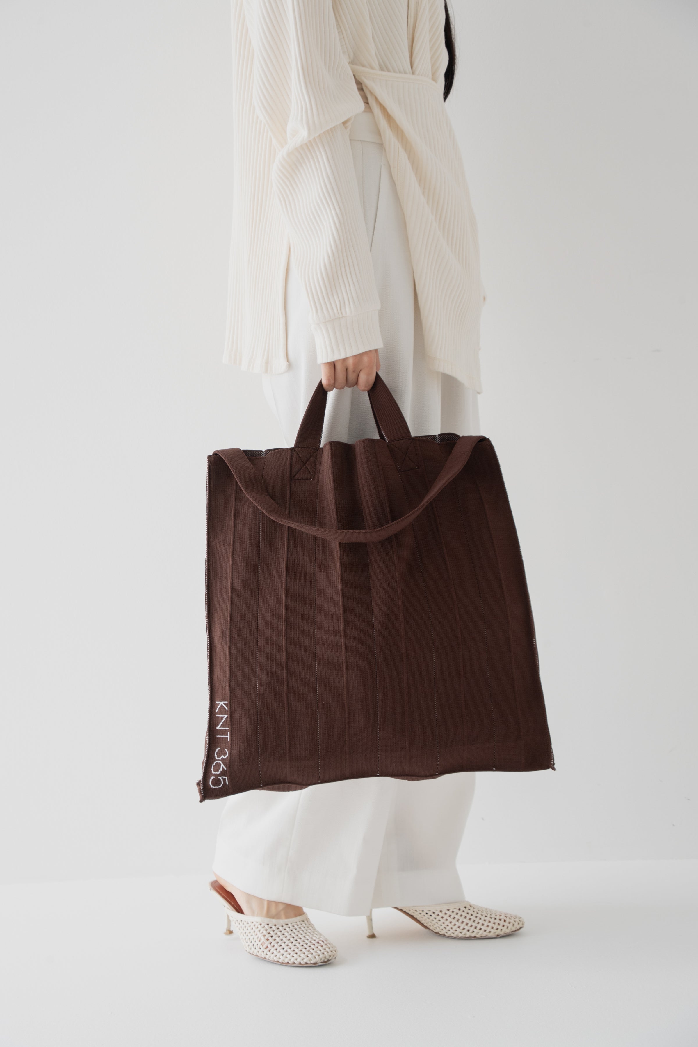 Mam House Logo Brown