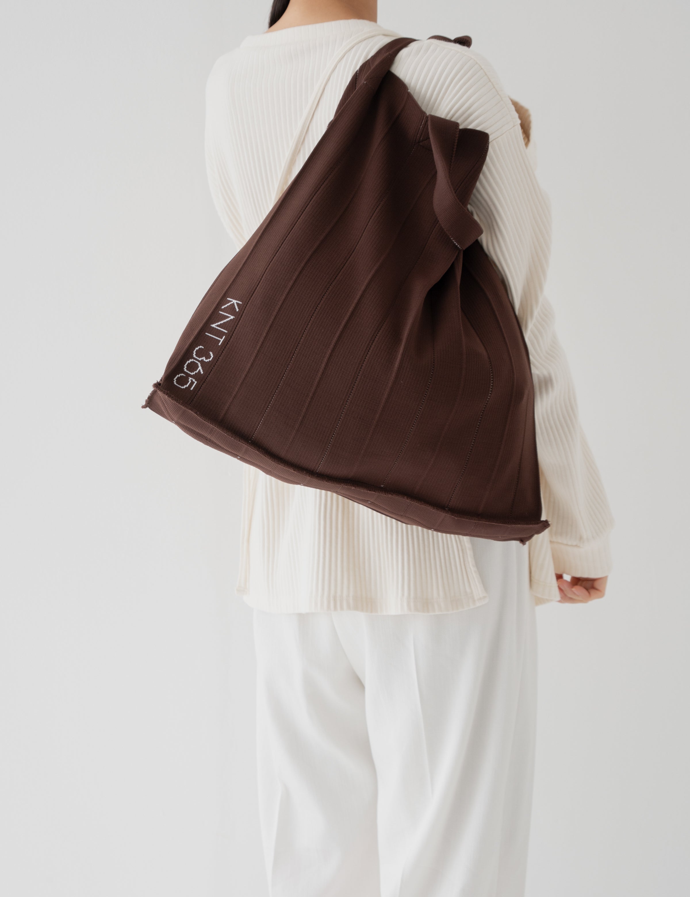 Mam House Logo Brown