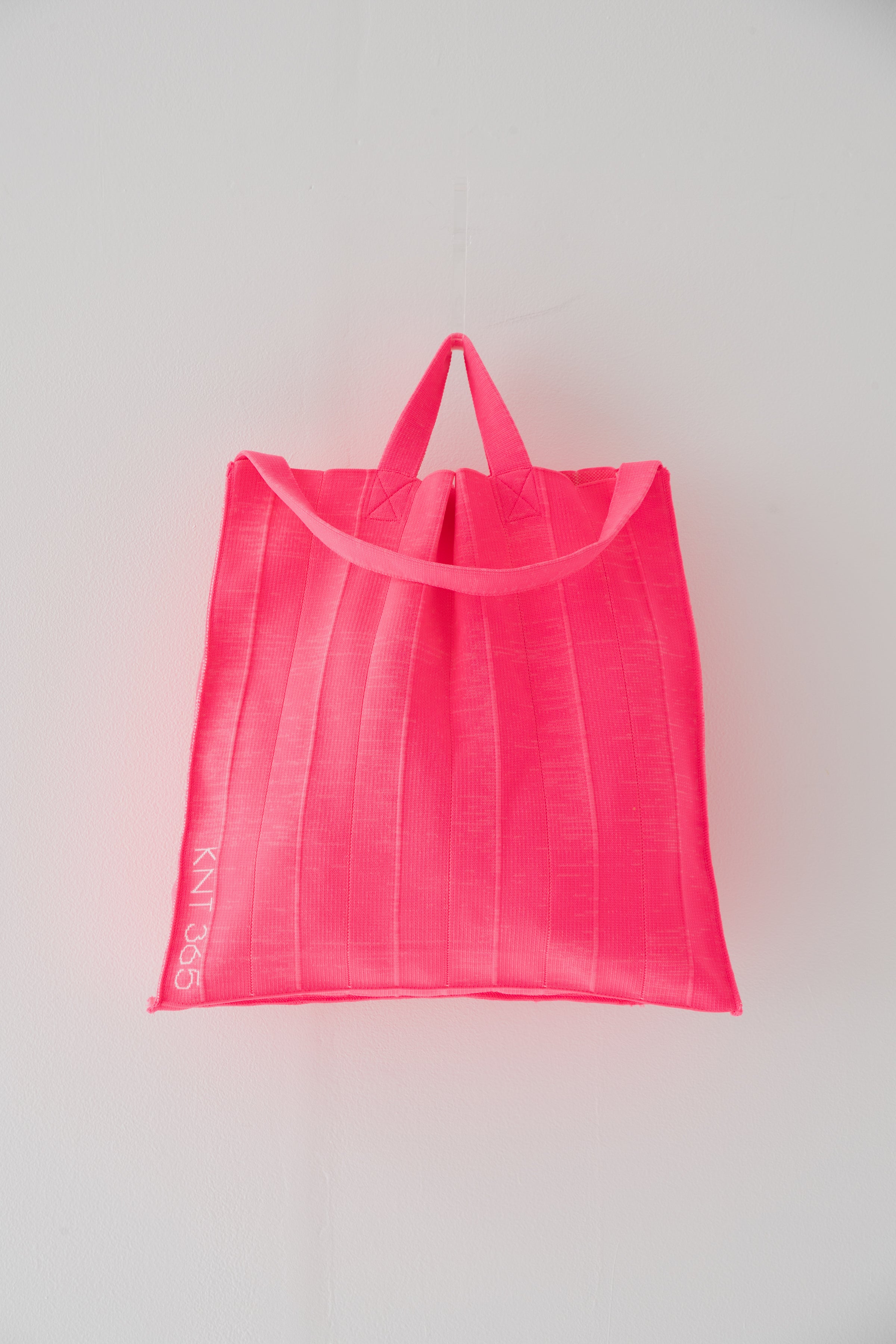 Mam House Logo Pink