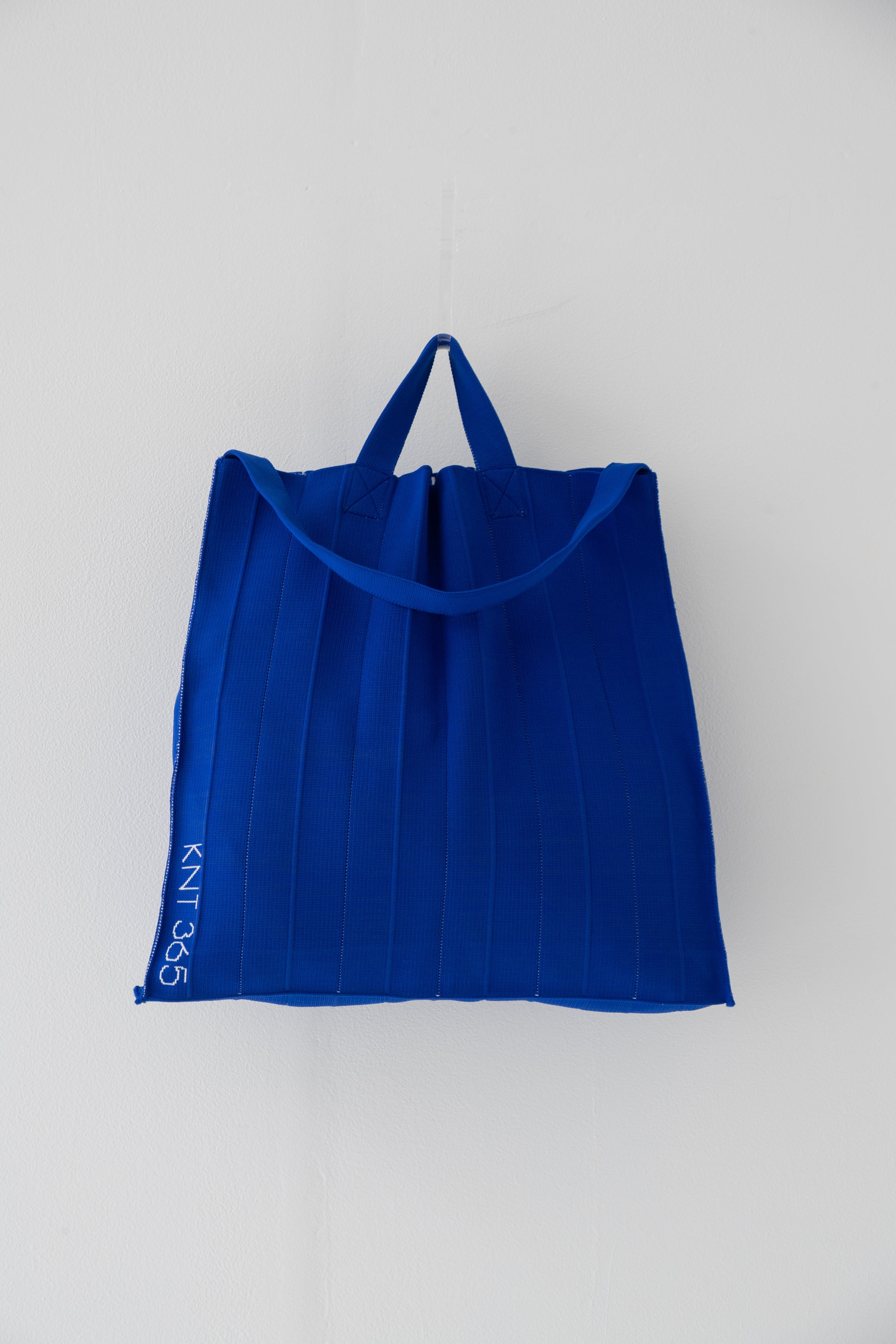 Mam House Logo Blue