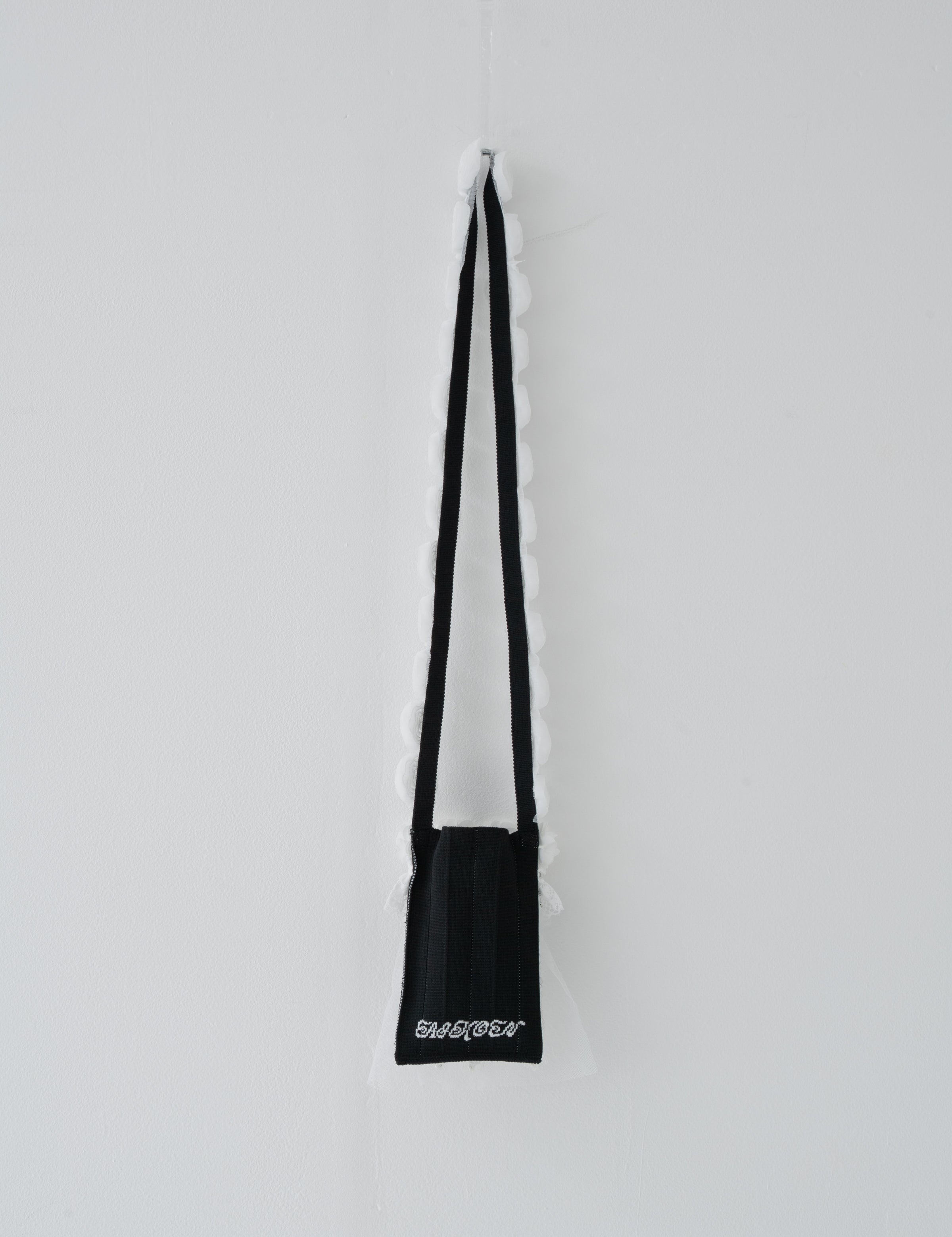 Me-Knitty House AIKON Black
