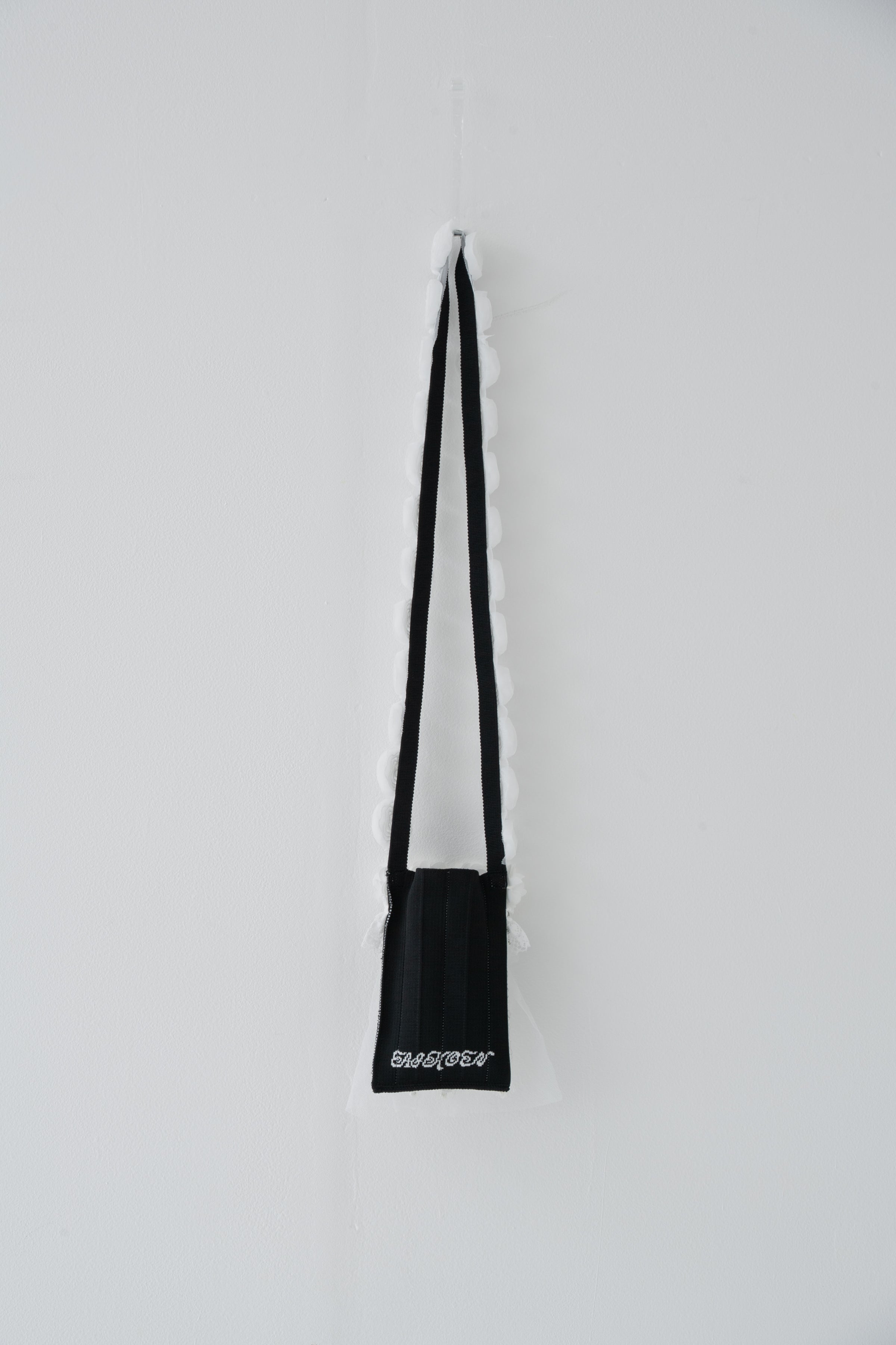 Me-Knitty House AIKON Black